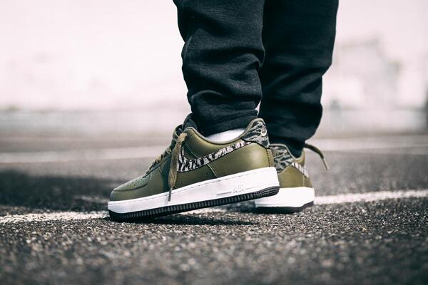 Air force 1 aop premium medium olive khaki hotsell